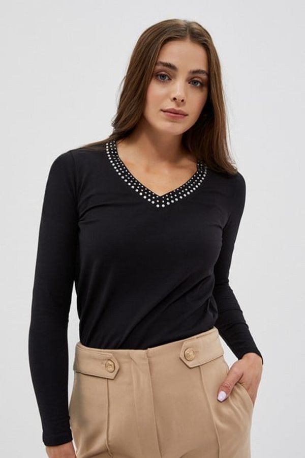 Moodo Plain blouse with a decorative neckline