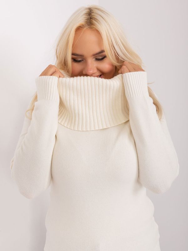 Fashionhunters Plus size cream sweater with cuffs