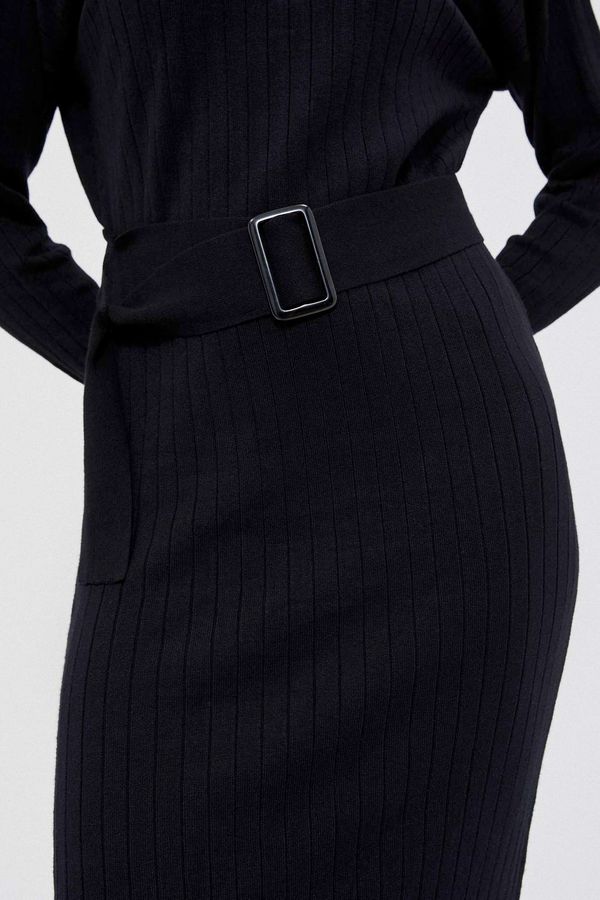 Moodo Ribbed dress with belt