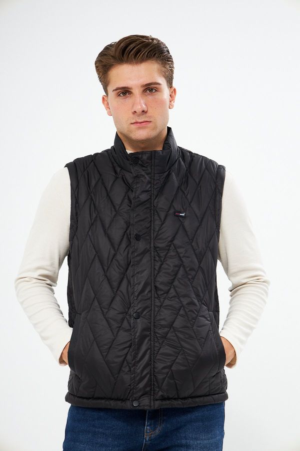 River Club River Club Men's Water and Windproof High Neck Quilted Patterned Vest