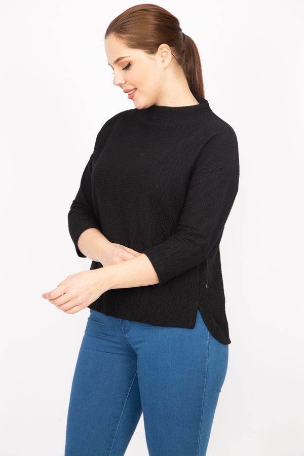 Şans Şans Women's Black Plus Size Capri Sleeve Patterned Side Slit Blouse