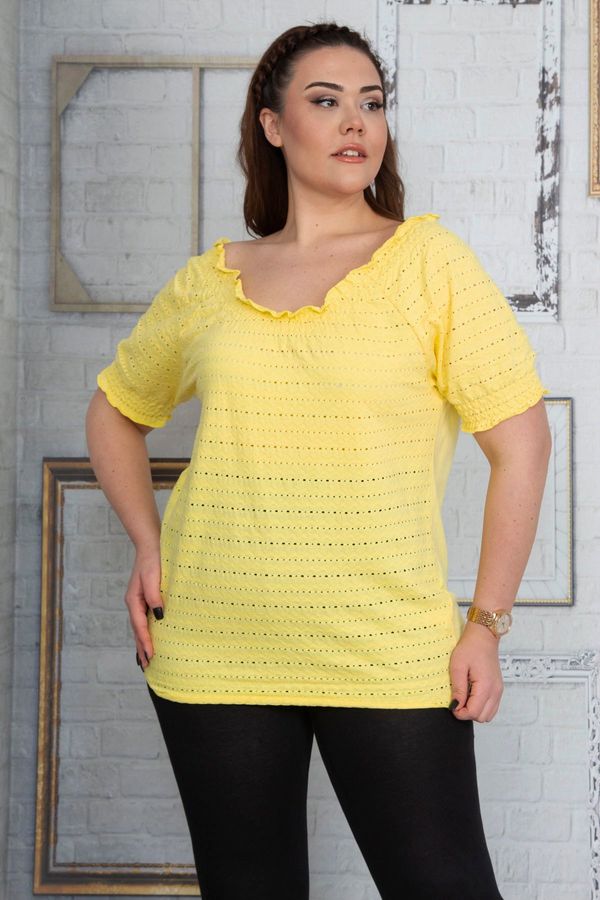 Şans Şans Women's Plus Size Yellow Collar Blouse with Elastic Detailed Sleeves and Hem