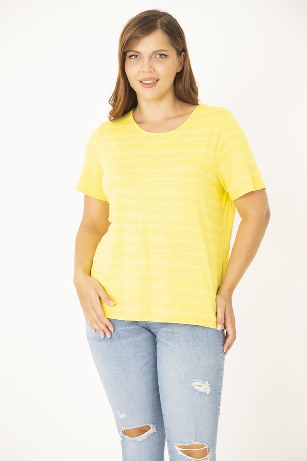 Şans Şans Women's Plus Size Yellow Crewneck Patterned Blouse