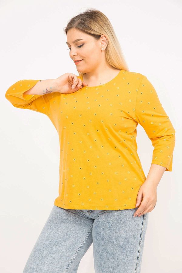 Şans Şans Women's Yellow Plus Size Cotton Fabric Blouse with Ornamental Buttons and Capri Sleeves at the Back