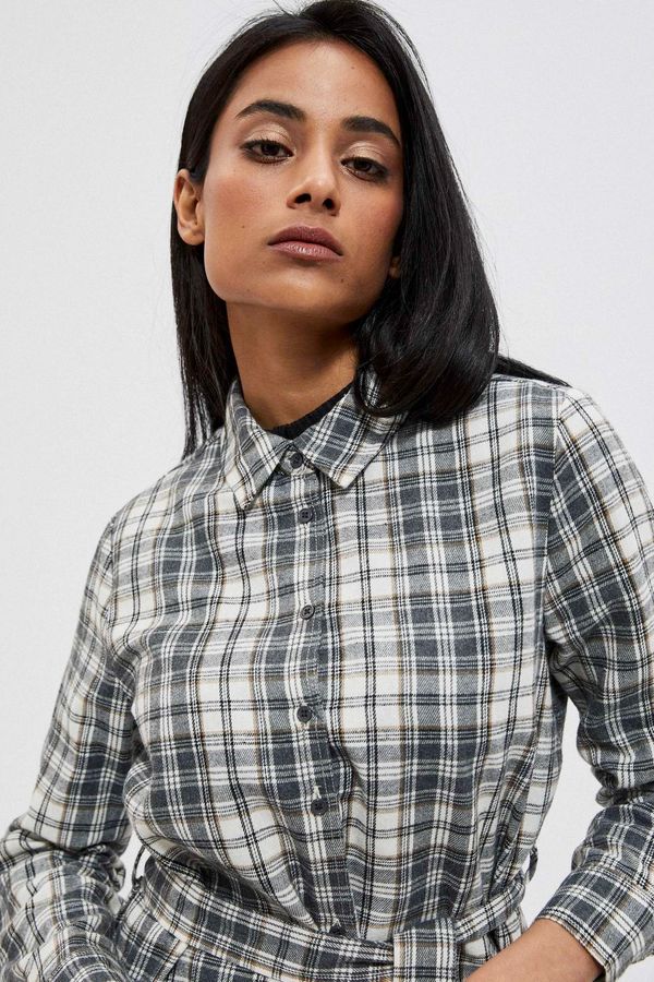 Moodo Shirt with belt