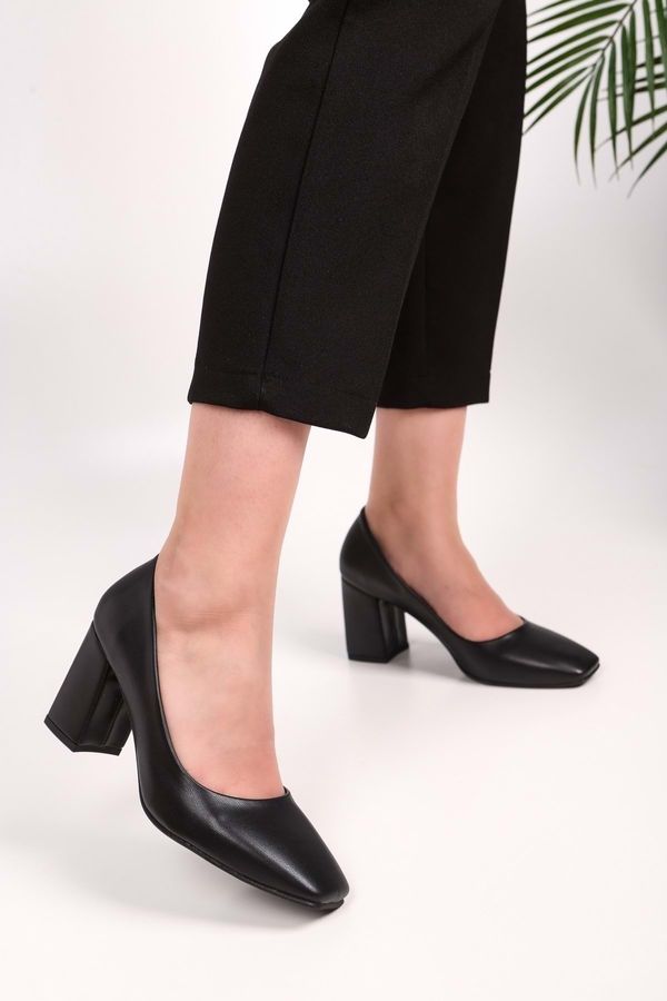 Shoeberry Shoeberry Women's Lax Black Skin Heeled Shoes