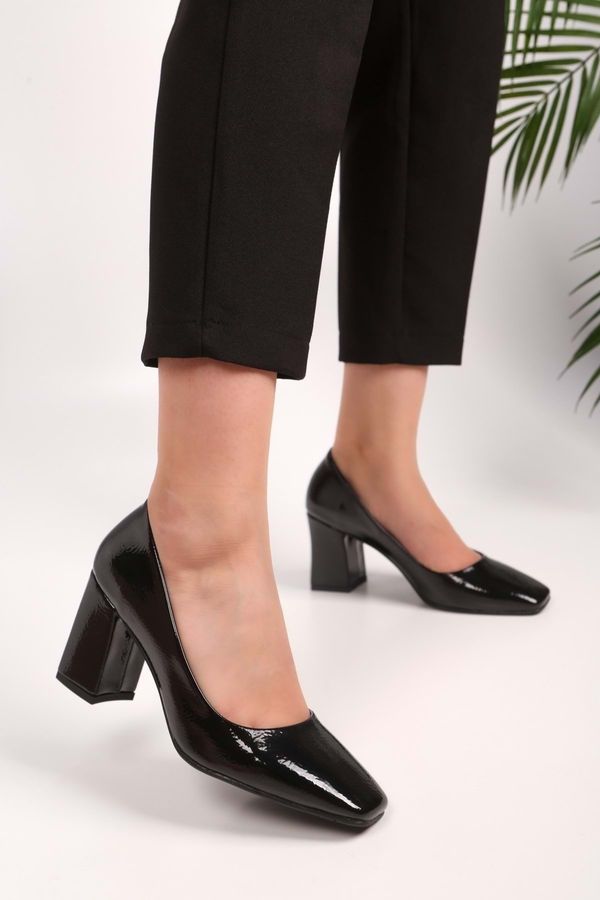 Shoeberry Shoeberry Women's Lena Black Patent Leather Heeled Shoes