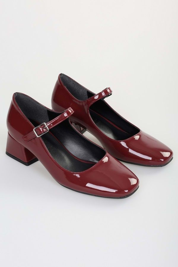Shoeberry Shoeberry Women's Noua Burgundy Patent Leather Heeled Shoes