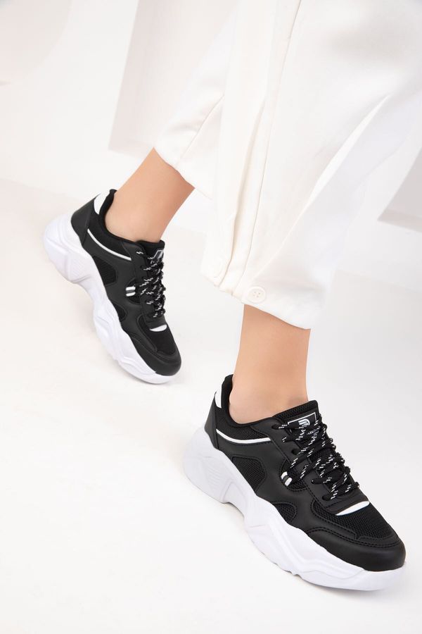 Soho Soho Black and White Women's Sneakers 18240