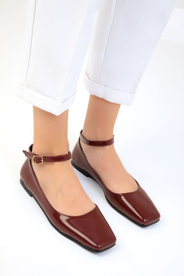 Soho Soho Burgundy Patent Leather Women's Flats 18890