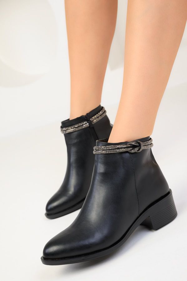 Soho Soho Women's Black Boots & Bootie 18543