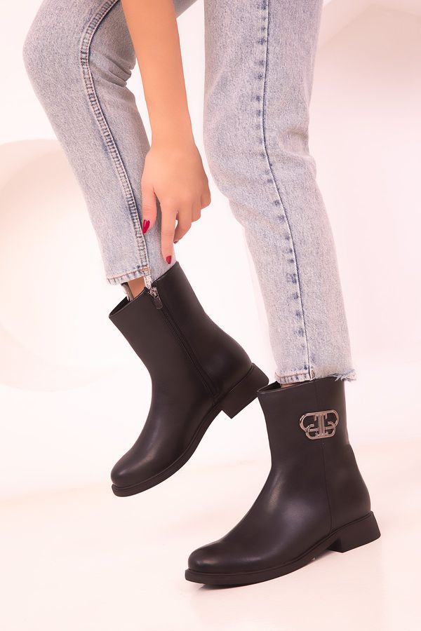 Soho Soho Women's Black Boots & Booties 18412