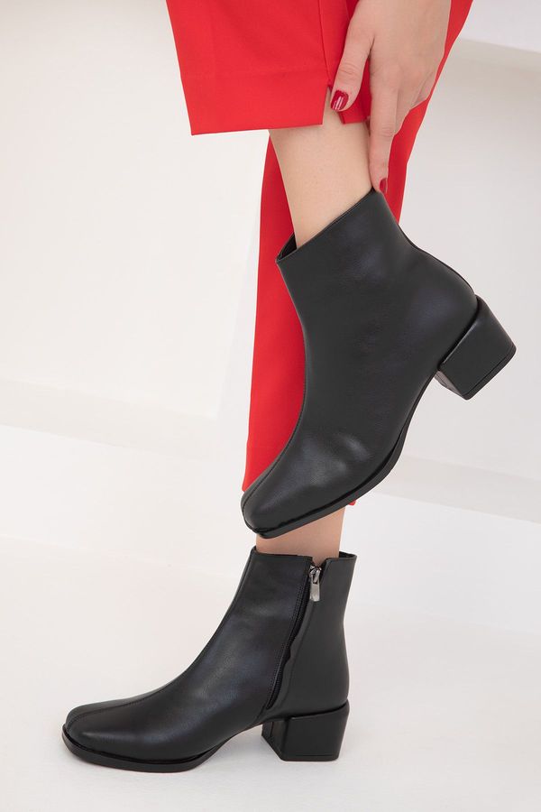 Soho Soho Women's Black Boots & Booties 18489