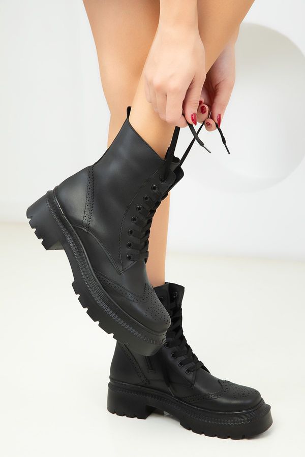 Soho Soho Women's Black Boots & Booties 18530