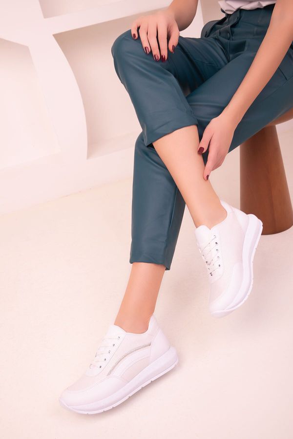 Soho Soho Women's White Sneakers 17761