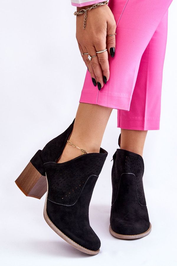 Kesi Suede boots With cutout Black Layne