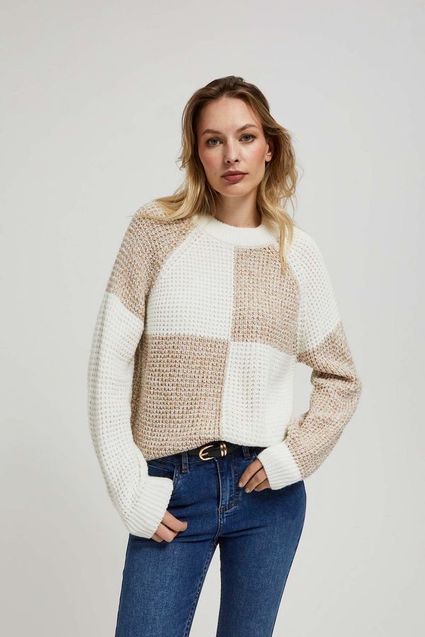 Moodo Sweater with a geometric pattern