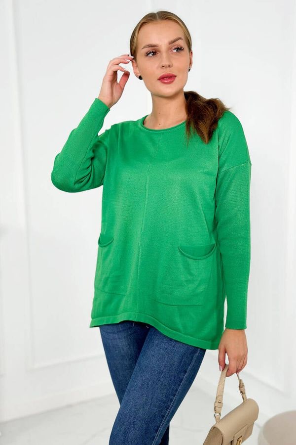 Kesi Sweater with front pockets in light green color