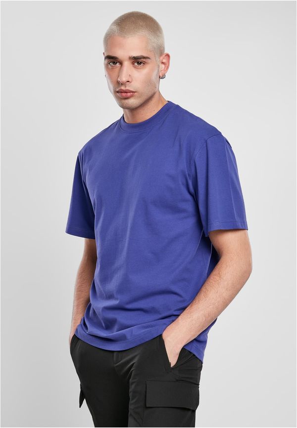 UC Men T-shirt in blue purple color