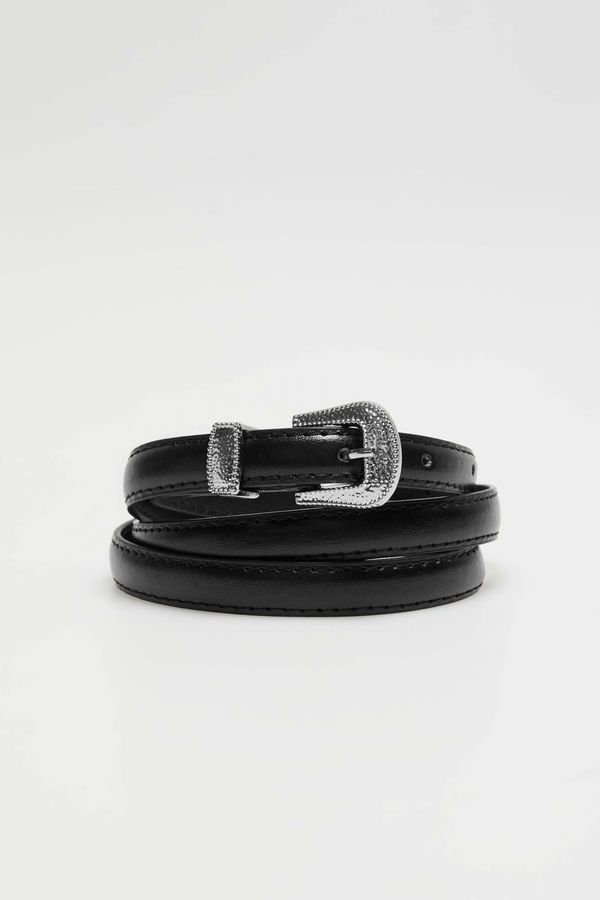 Moodo Thin belt with decorative buckle