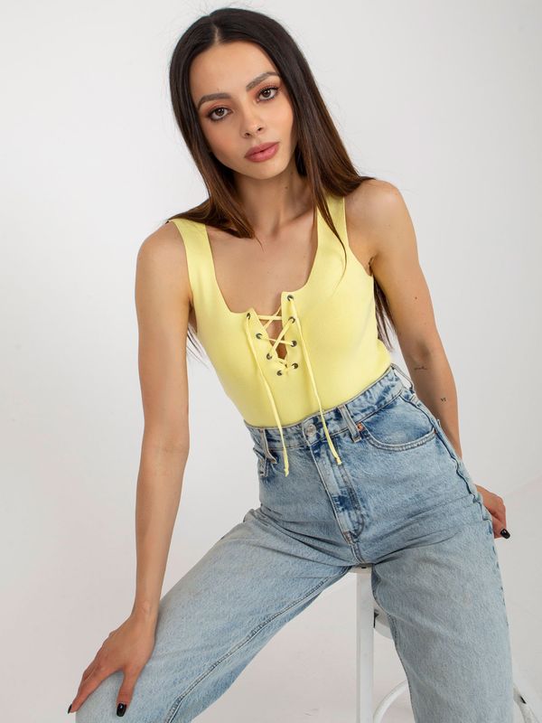 BADU Top-BA-TP-2304.42-Light Yellow
