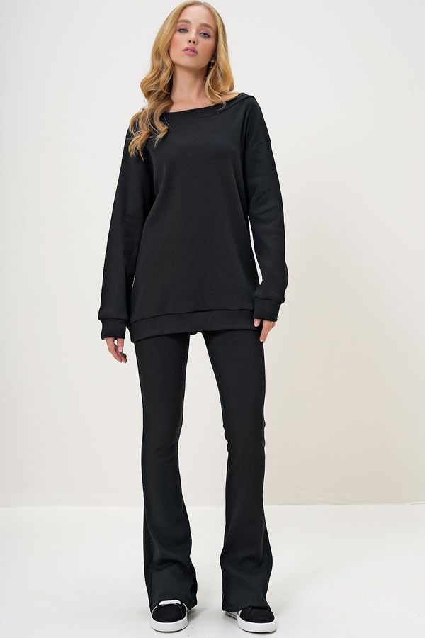 Trend Alaçatı Stili Trend Alaçatı Stili Women's Black Boat Neck Camisole Oversize Blouse and Bell-bottom Trouser Set