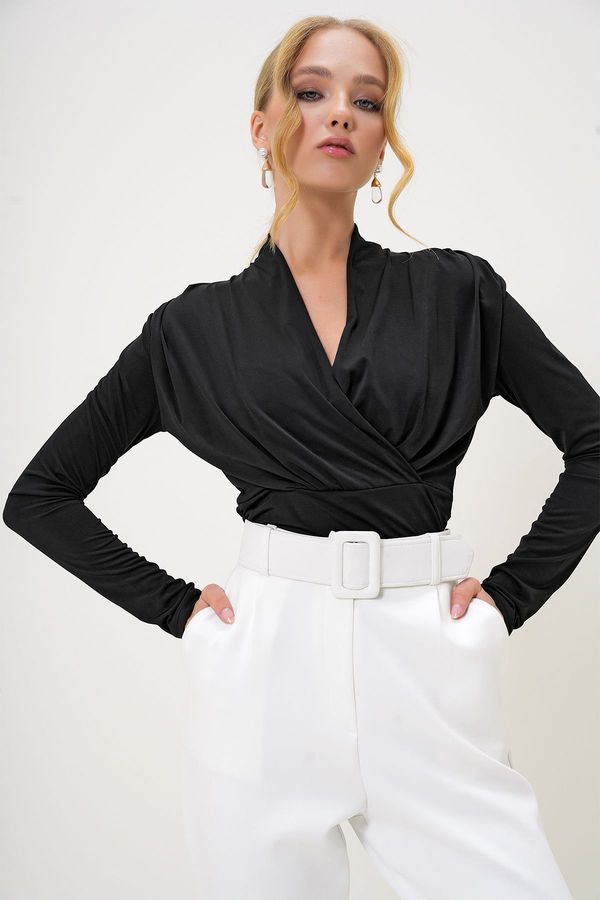 Trend Alaçatı Stili Trend Alaçatı Stili Women's Black Double Breasted Gathered Detailed Corsage Sandy Blouse