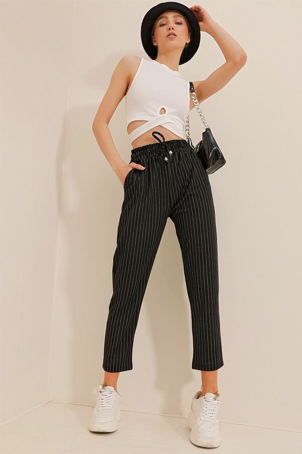 Trend Alaçatı Stili Trend Alaçatı Stili Women's Black High Waist Double Pocket Striped Casual Cut Pants