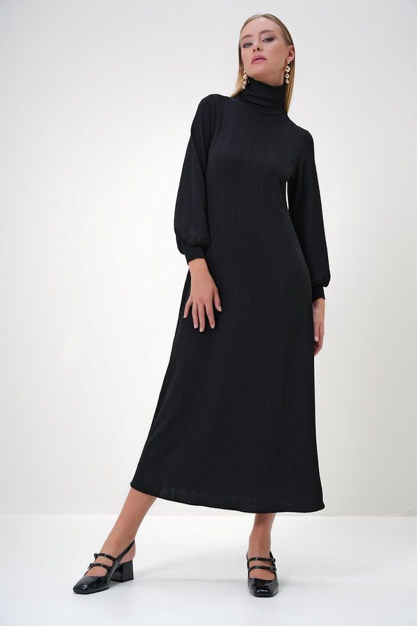 Trend Alaçatı Stili Trend Alaçatı Stili Women's Black Turtleneck Burgundy Fabric Long Dress