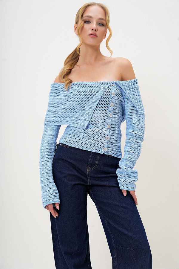 Trend Alaçatı Stili Trend Alaçatı Stili Women's Blue Madonna Collar Button Detail Openwork Winter Knitted Sweater