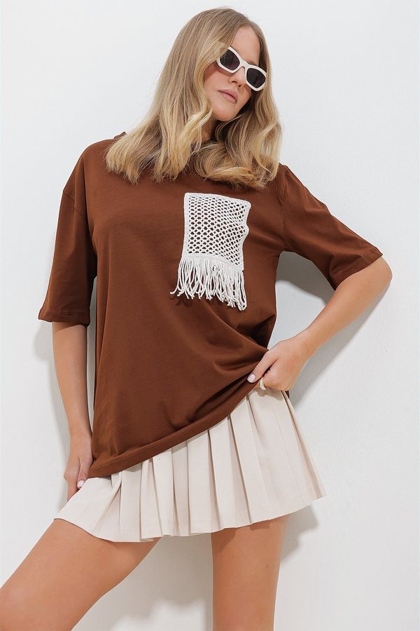 Trend Alaçatı Stili Trend Alaçatı Stili Women's Brown Crew Neck Knitted Two Thread T-Shirt