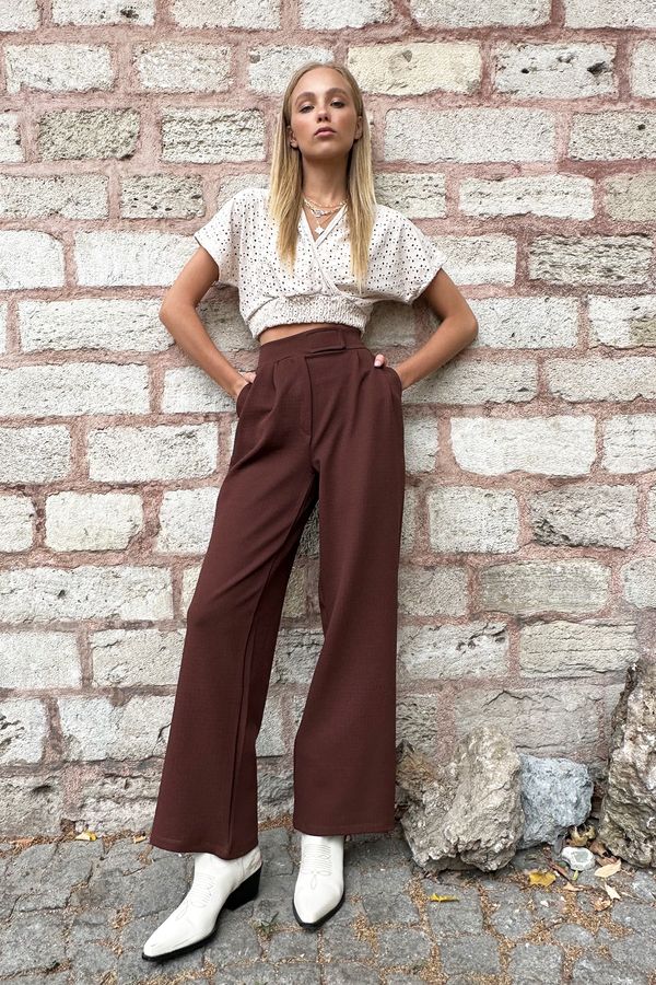 Trend Alaçatı Stili Trend Alaçatı Stili Women's Brown High Waist Double Pocket Pleated Velcro Palazzo Pants