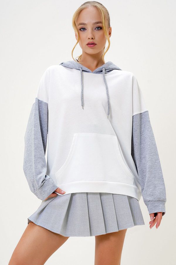 Trend Alaçatı Stili Trend Alaçatı Stili Women's Ecru Brandy Color Block Oversized Hoodie / Sweatshirt