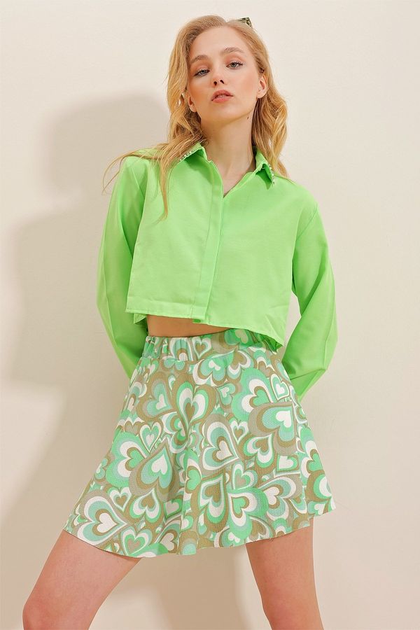 Trend Alaçatı Stili Trend Alaçatı Stili Women's Green Patterned Mini Shorts Skirt