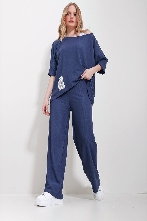Trend Alaçatı Stili Trend Alaçatı Stili Women's Navy Blue Boat Neck Blouse And Palazzo Trousers 3-Piece Suit