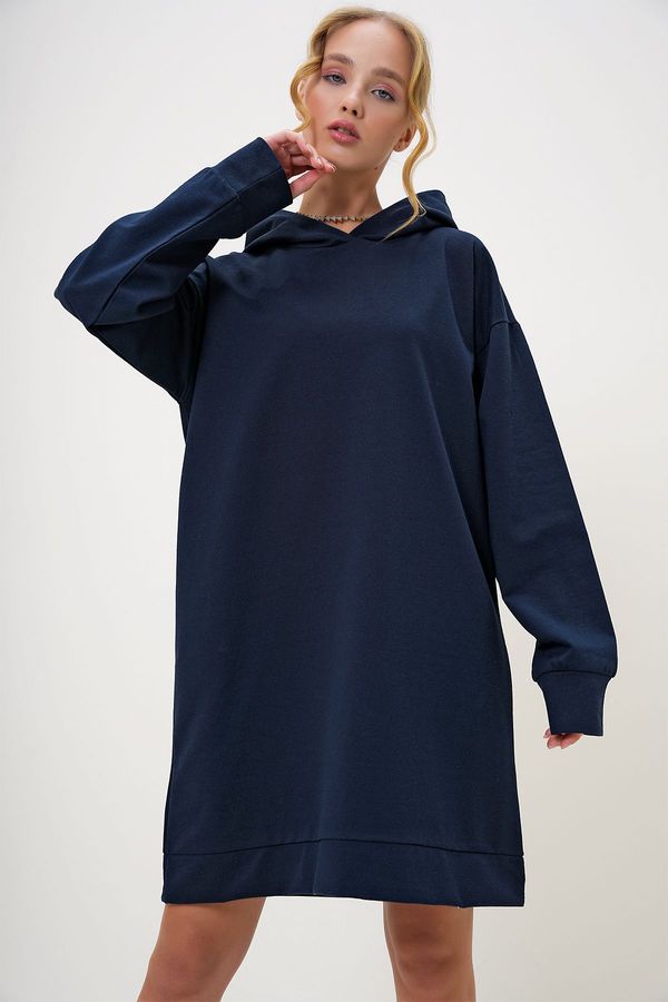Trend Alaçatı Stili Trend Alaçatı Stili Women's Navy Blue Hooded Sweatshirt Dress