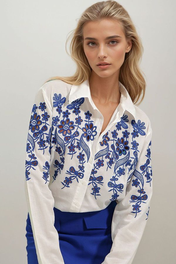 Trend Alaçatı Stili Trend Alaçatı Stili Women's White Embroidered Front And Sleeves Embroidered Woven Shirt