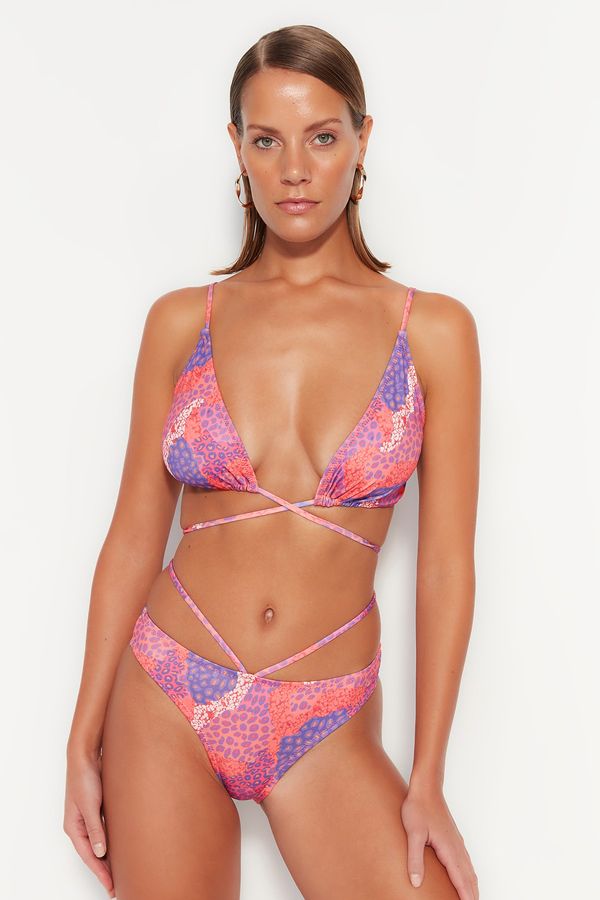 Trendyol Trendyol Abstract Patterned Piping Regular Leg Bikini Bottom