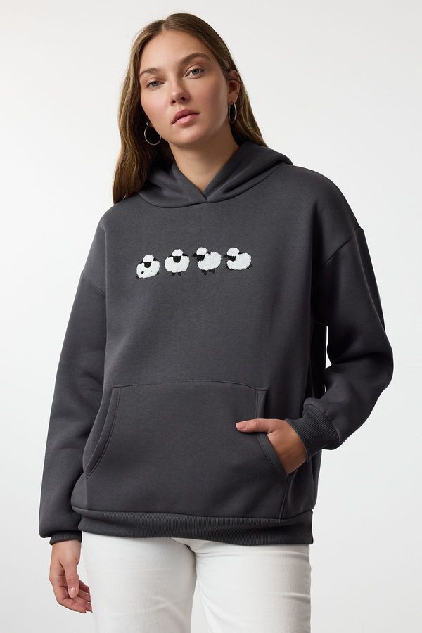 Trendyol Trendyol Anthracite Oversize Pattern Embroidered Kangaroo Pocket Knitted Sweatshirt with Polar Fleece Inside