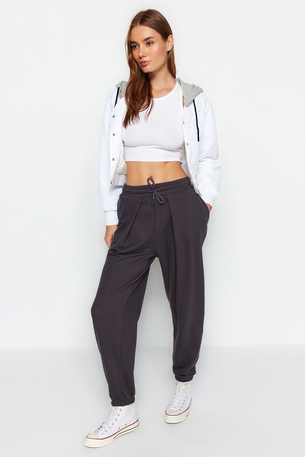 Trendyol Trendyol Anthracite Pleated Loose Jogger Knitted Sweatpants.