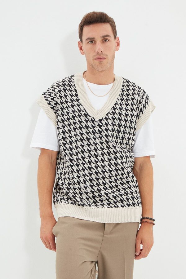 Trendyol Trendyol Beige Regular Fit V Neck Houndstooth Patterned Knitwear Sweater
