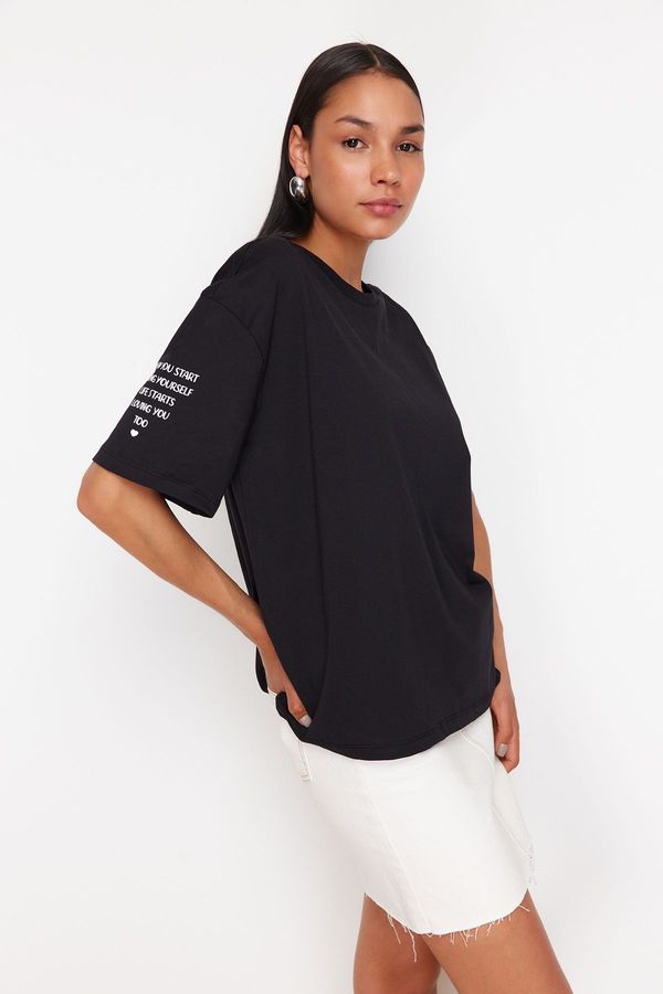 Trendyol Trendyol Black 100% Cotton Sleeve Slogan Printed Relaxed/Comfortable Fit Knitted T-Shirt