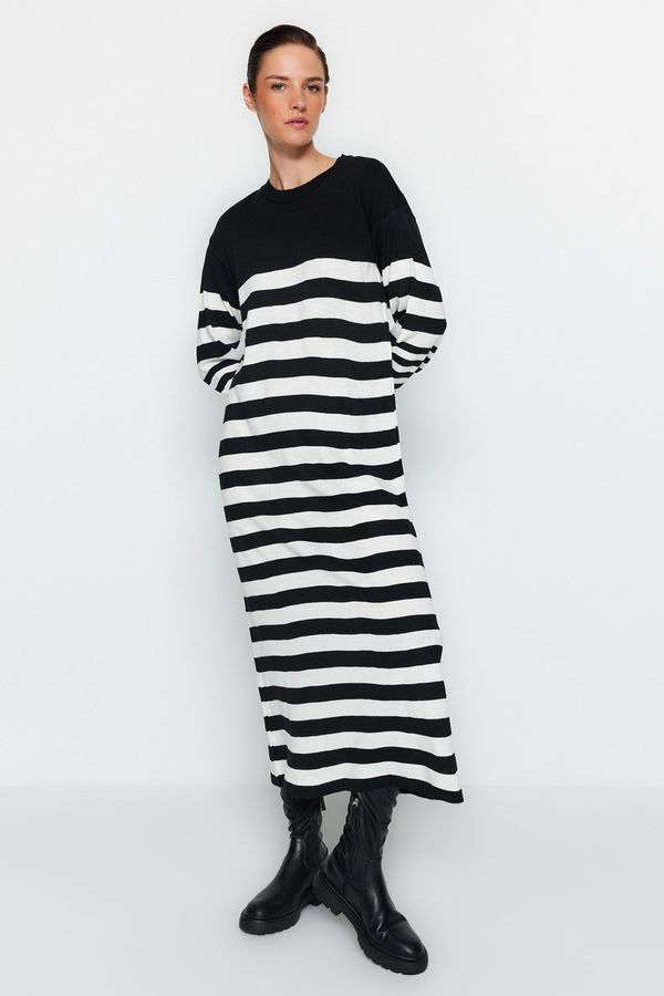 Trendyol Trendyol Black and White Striped Long Knitwear Dress