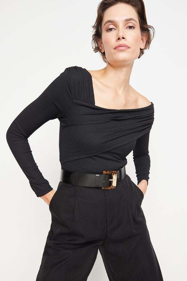 Trendyol Trendyol Black Asymmetric Collar Detailed Draped Fitted/Situated Crepe Knitted Bodysuit