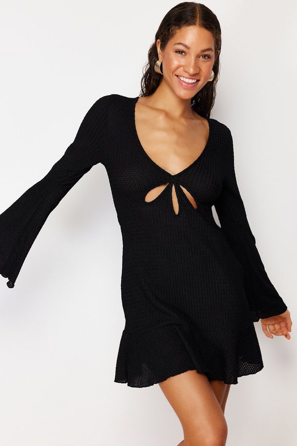 Trendyol Trendyol Black Fitted Mini Knitted Ruffled Beach Dress