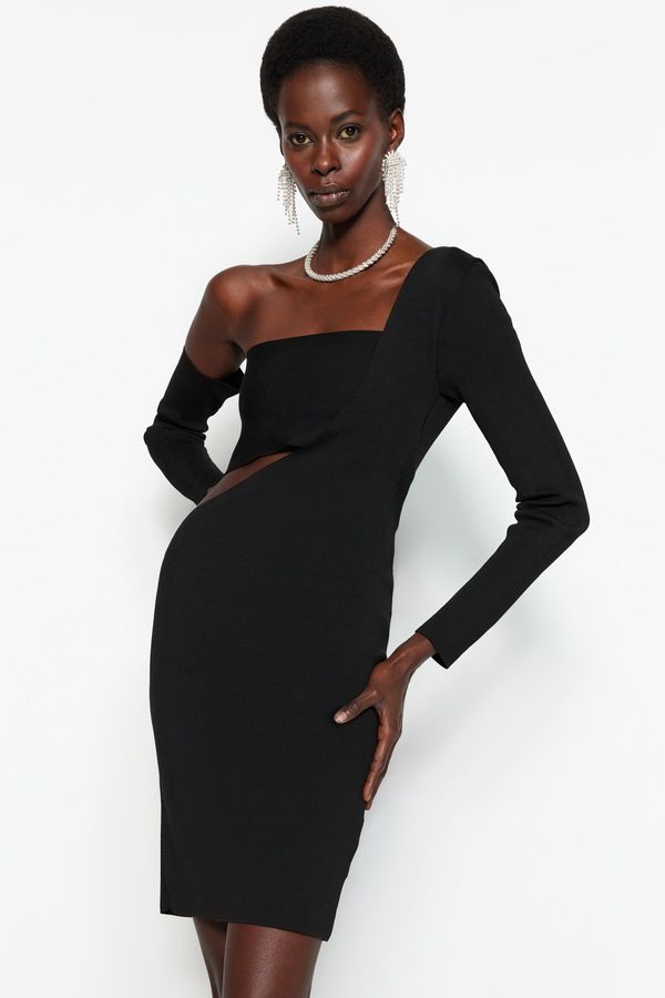 Trendyol Trendyol Black Fitted Window/Cut Sweater With Out Detailed Evening Dress