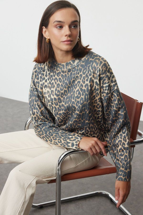 Trendyol Trendyol Black Leopard Pattern Printed Crew Neck Knitwear Sweater