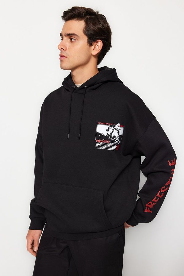 Trendyol Trendyol Black Oversize/Wide Cut Hooded Fluffy Printed Cotton Sweatshirt with Fleece Inside