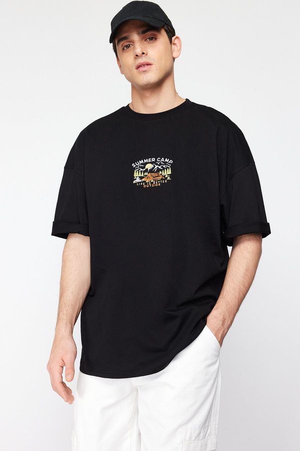 Trendyol Trendyol Black Oversize/Wide Cut Short Sleeve Landscape Embroidered 100% T-Shirt