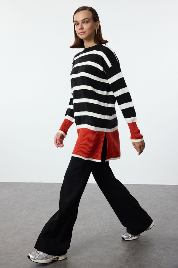 Trendyol Trendyol Black Red Striped Knitted Sweater